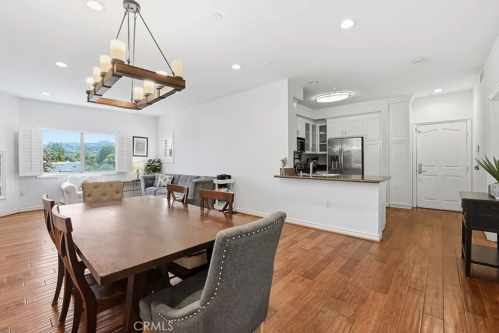 11504 Moorpark Street Unit 203, Studio City, CA 91602 - Photo 5 of 35, Studio City, CA