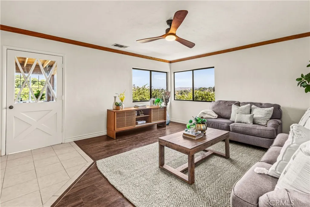 https://cdn.realtyfeed.com/cdn/127/306753302/057681588caebcd472af813282dc67cf.webp