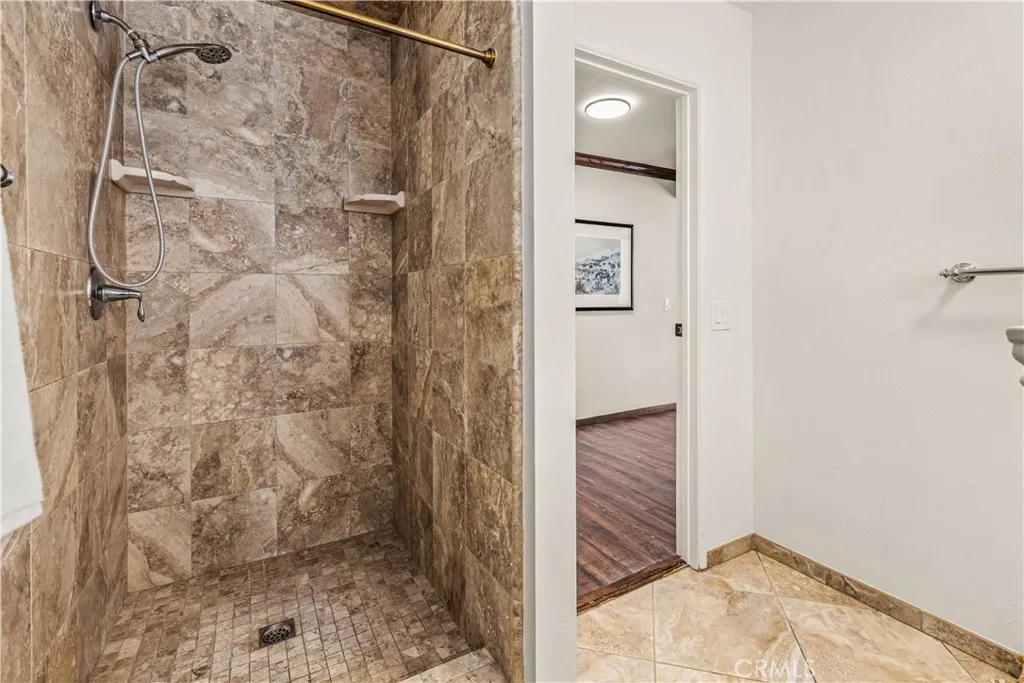 https://cdn.realtyfeed.com/cdn/127/306753302/83190e6a8ed25fac7ddc6d94185074a3.webp