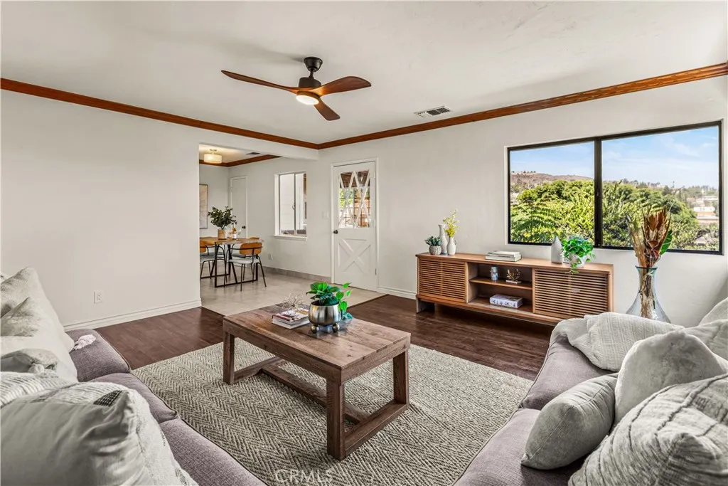 https://cdn.realtyfeed.com/cdn/127/306753302/e89eee6c96e7801437286f8a370f4317.webp