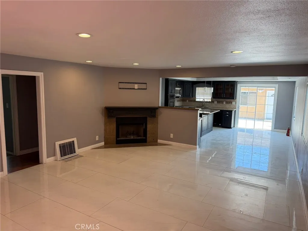2752 E Harrison, Long Beach, CA 90810 - Photo 4 of 17, Long Beach, CA