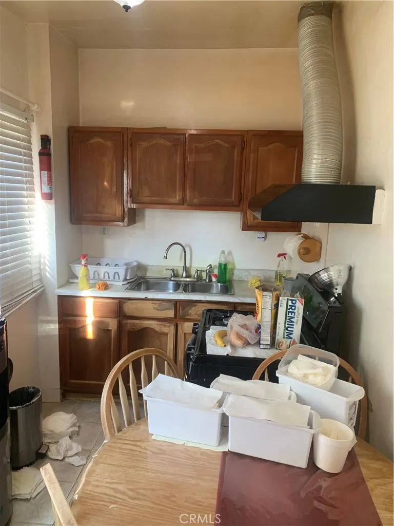 22426 Devlin, Hawaiian Gardens, CA 90716 - Photo 4 of 7, Hawaiian Gardens, CA