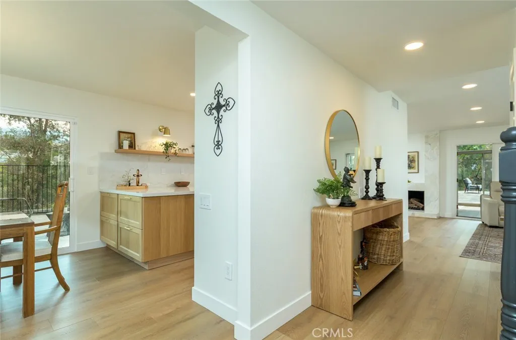 720 Starlight Heights, La Canada Flintridge, CA 91011 - Photo 5 of 39, La Canada Flintridge, CA