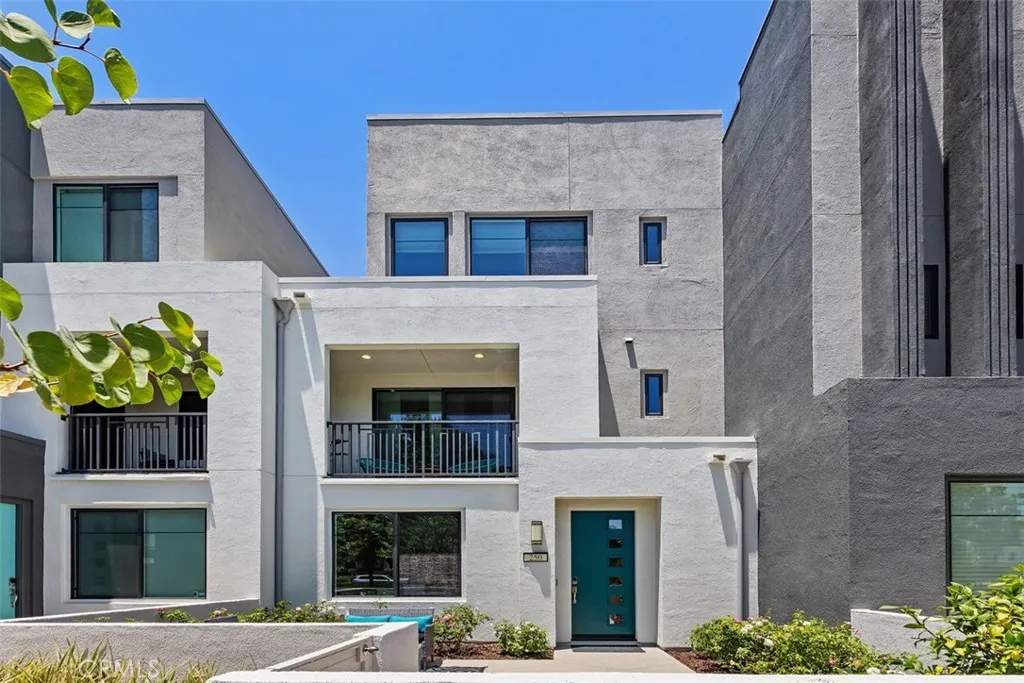 250 Novel, Irvine, CA 92618 - Photo 2 of 18, Irvine, CA