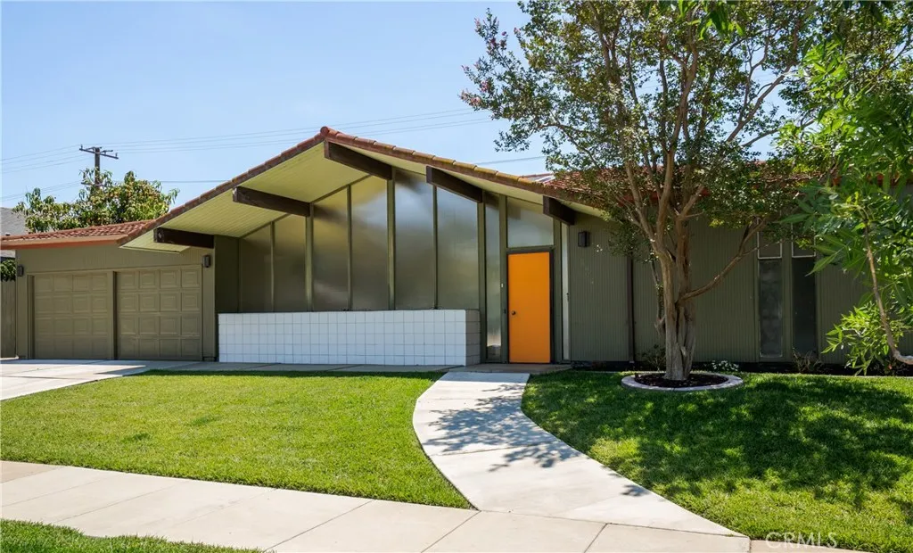 626 E Palmdale, Orange, CA 92865 - Photo 2 of 29, Orange, CA