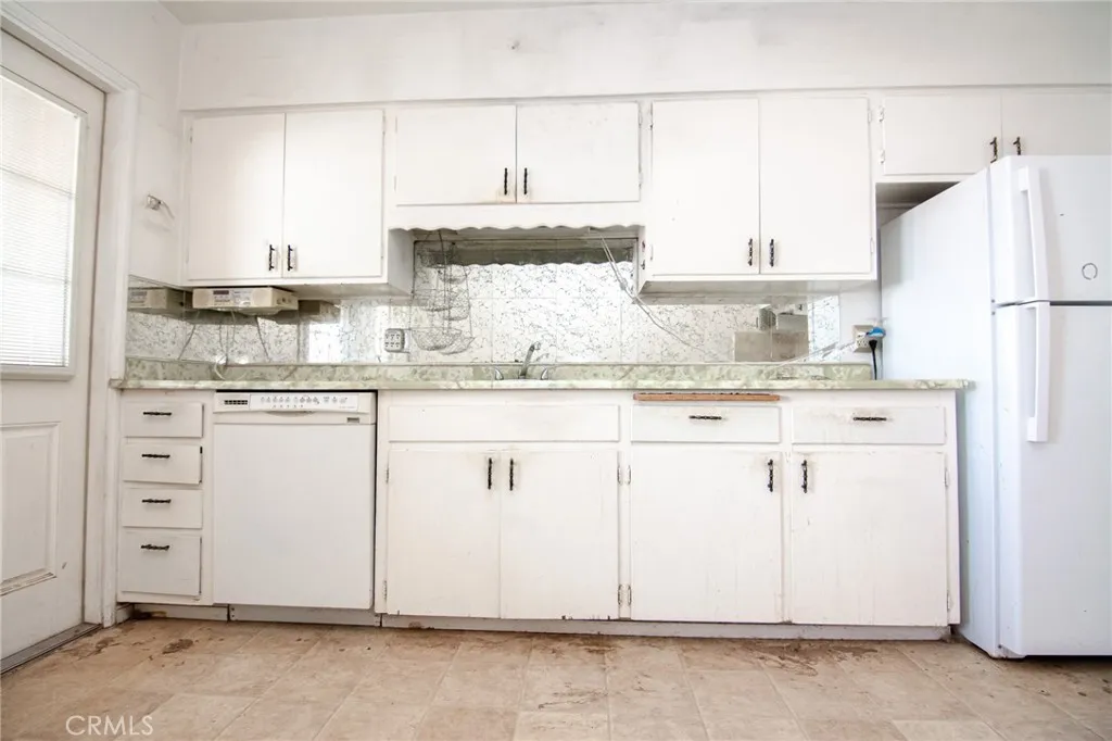 414 W C, Brawley, CA 92227 - Photo 3 of 49, Brawley, CA