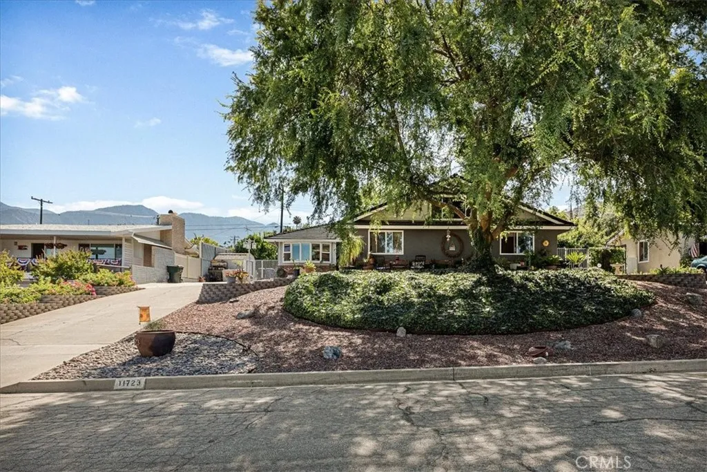 11723 Holmes, Yucaipa, CA 92399 - Photo 4 of 41, Yucaipa, CA