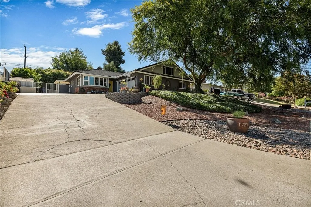 11723 Holmes, Yucaipa, CA 92399 - Photo 3 of 41, Yucaipa, CA