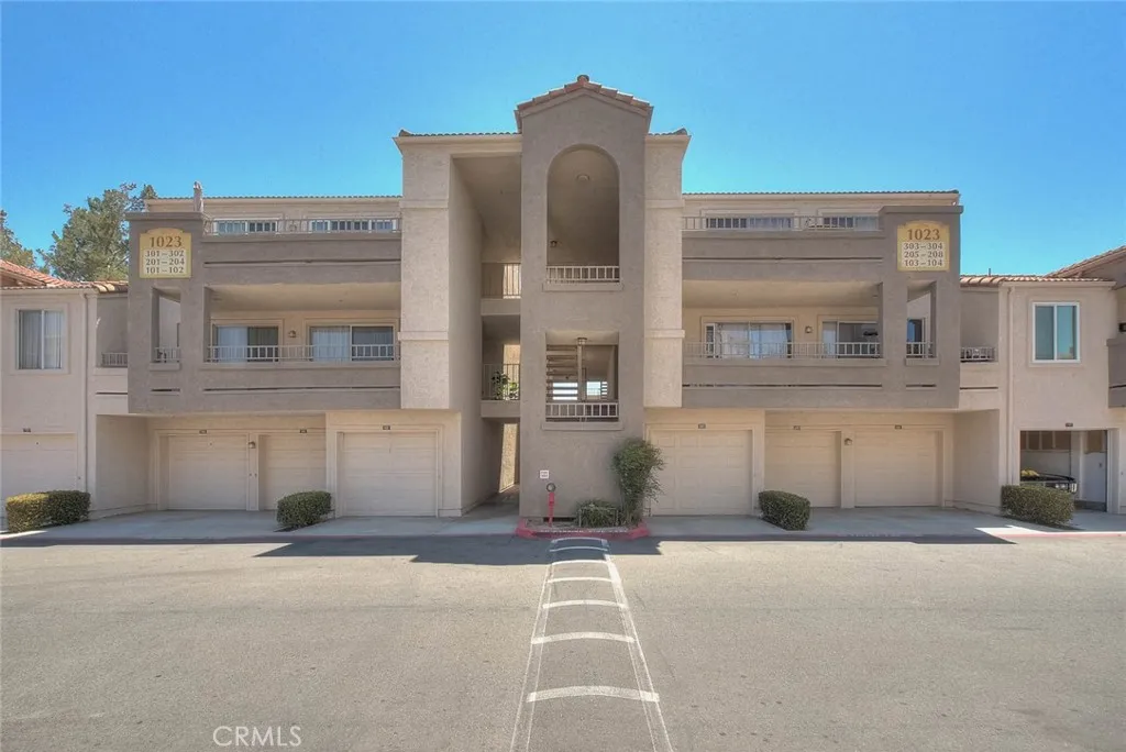 1023 Vista Del Cerro Unit 302, Corona, CA 92879 - Main photo, Corona, CA