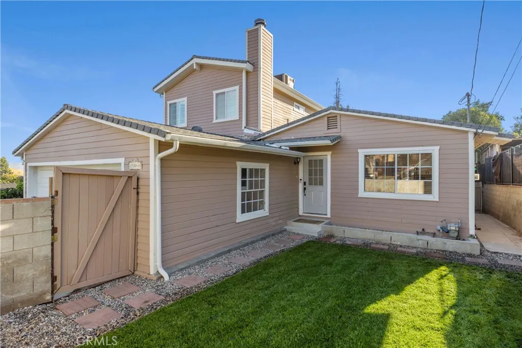 25048 Wheeler, Newhall, CA 91321 - Main photo, Newhall, CA