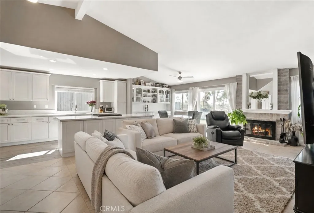 3429 Pontiac, Carlsbad, CA 92010 - Photo 4 of 39, Carlsbad, CA