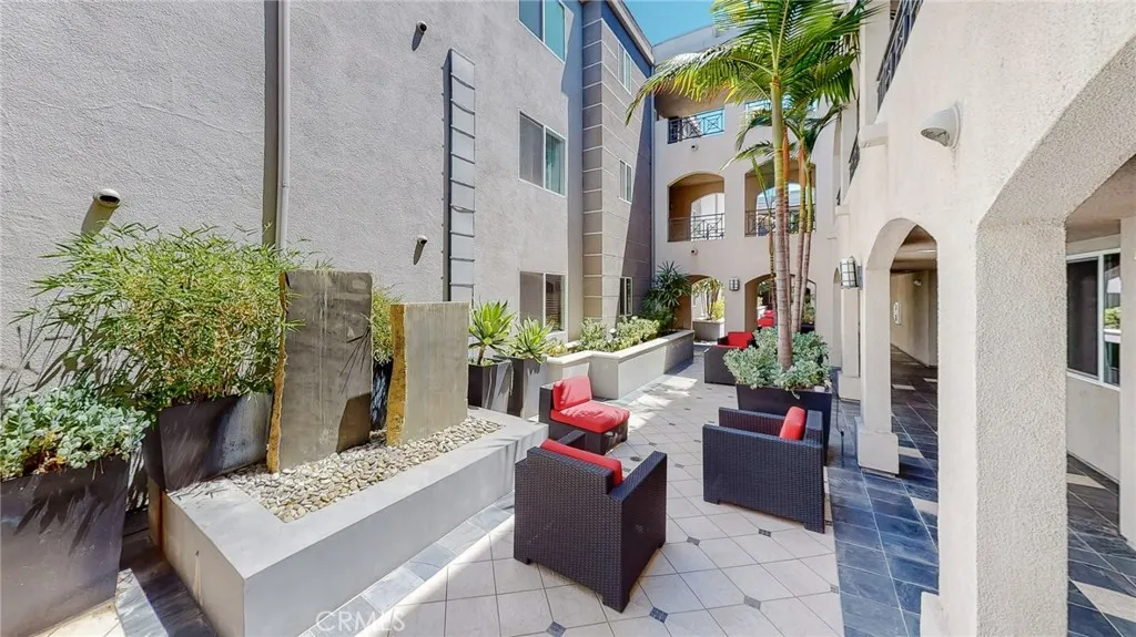 4424 Whitsett Avenue Unit 206, Studio City, CA 91604 - Photo 4 of 49, Studio City, CA