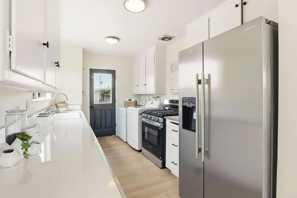 https://cdn.realtyfeed.com/cdn/127/306753420/16b728a6b633cded8b964fca3920a59b.webp