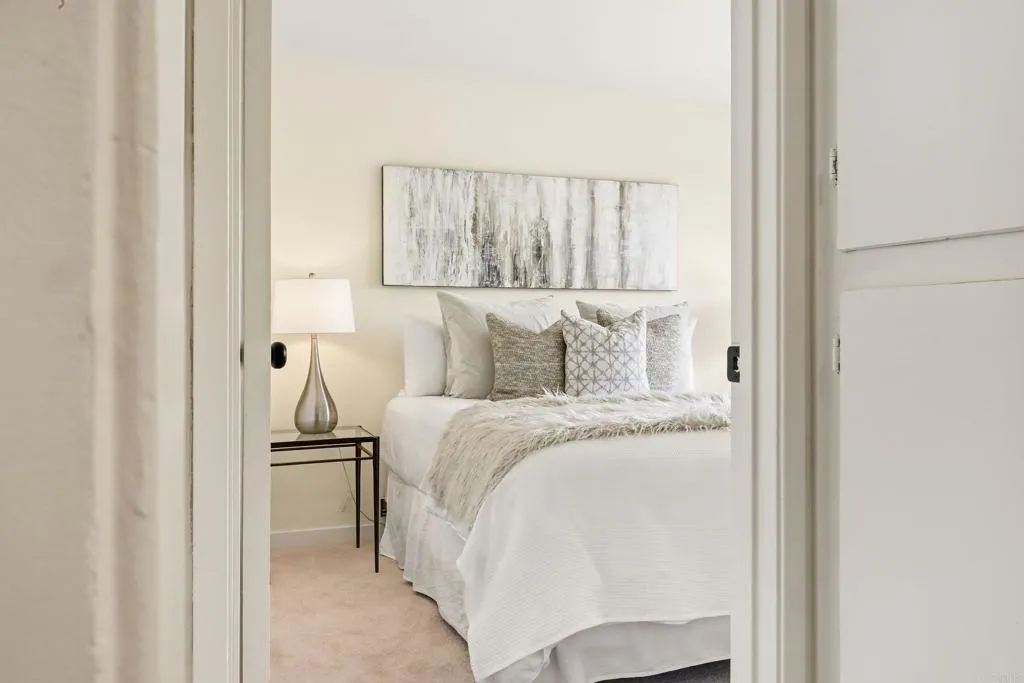 https://cdn.realtyfeed.com/cdn/127/306753420/39c677fce38fb3e3961ac5013619b5c2.webp