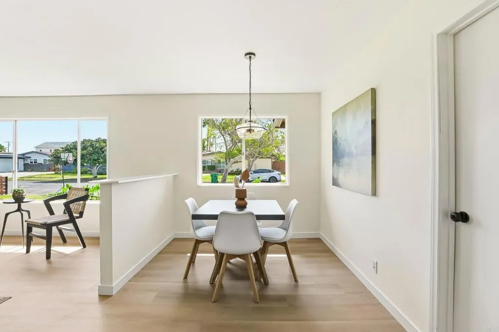 https://cdn.realtyfeed.com/cdn/127/306753420/3c729f7fe336d37044aaf4b0fed014e8.webp