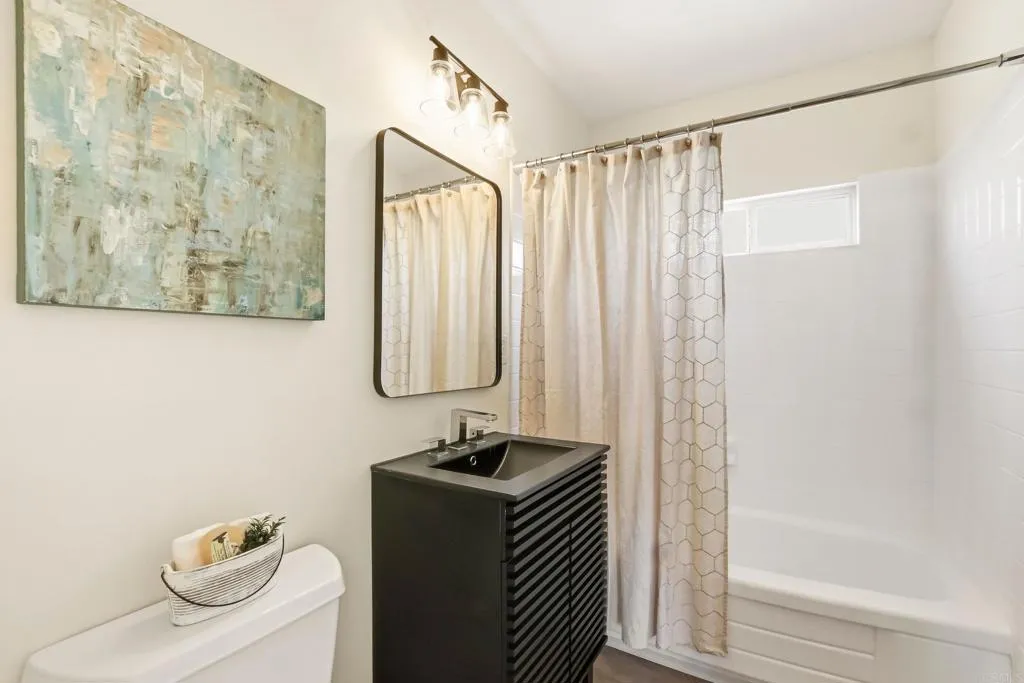 https://cdn.realtyfeed.com/cdn/127/306753420/499a4be55c88fb502e169c15bc117379.webp
