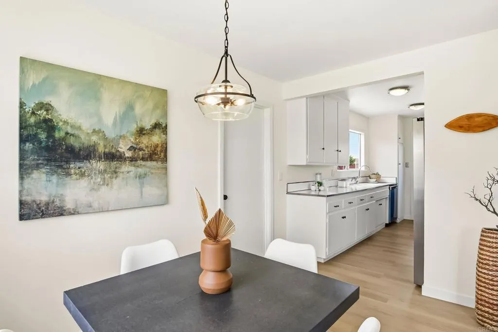 https://cdn.realtyfeed.com/cdn/127/306753420/52214eb6c41e3e5e8ffd775ae800d6c2.webp