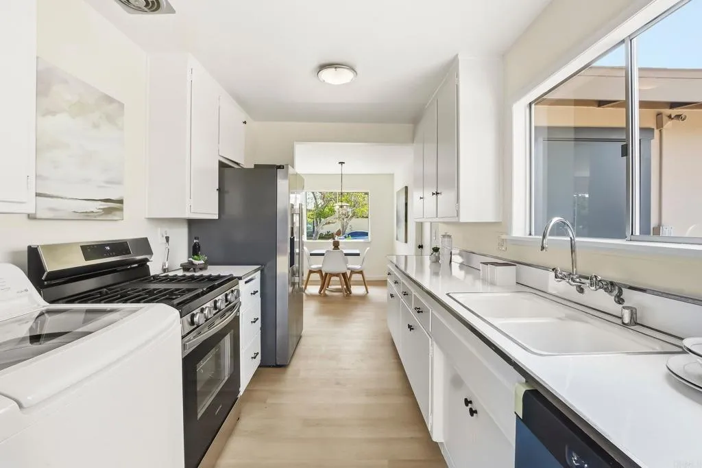 https://cdn.realtyfeed.com/cdn/127/306753420/a1d97465b4a0dddb84eb49439046eba8.webp