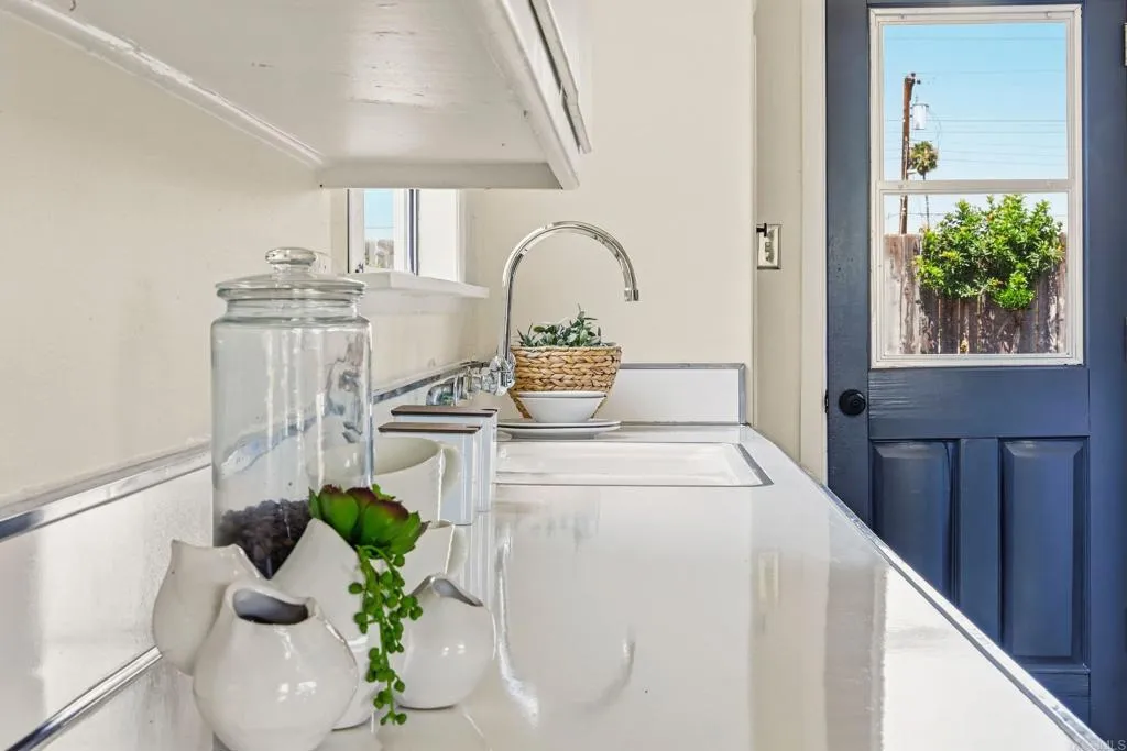 https://cdn.realtyfeed.com/cdn/127/306753420/f7013bda5349feb0dc21e06ff0fb4d02.webp