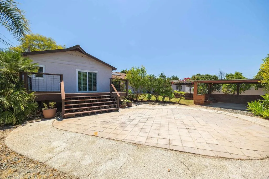 https://cdn.realtyfeed.com/cdn/127/306753422/27637d0ac71734a2ac9d7af848f8758a.webp