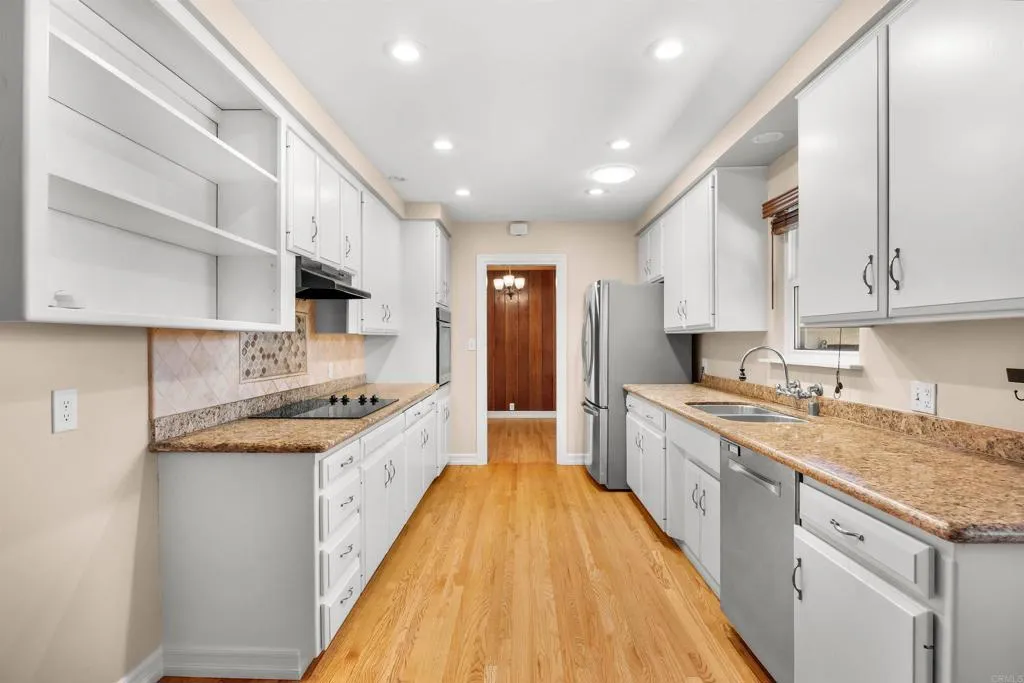 https://cdn.realtyfeed.com/cdn/127/306753422/bd2ec3b28befcf91893bb3f5dc7bd2c8.webp