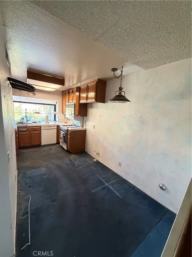 18 Clover Hill Lane Unit 115, Laguna Hills, CA 92653 - Photo 5 of 19, Laguna Hills, CA