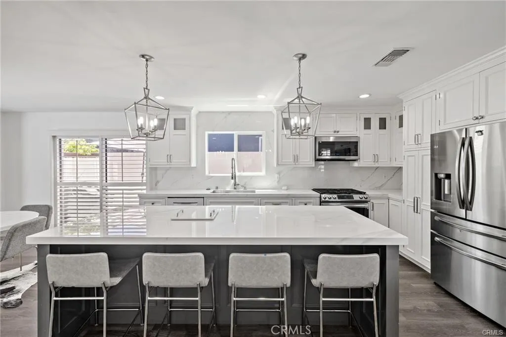 23404 Walnut, Torrance, CA 90501 - Photo 4 of 20, Torrance, CA