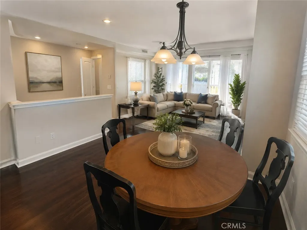 https://cdn.realtyfeed.com/cdn/127/306753433/f987a892ec26c9f002bd151a49a8ac46.webp