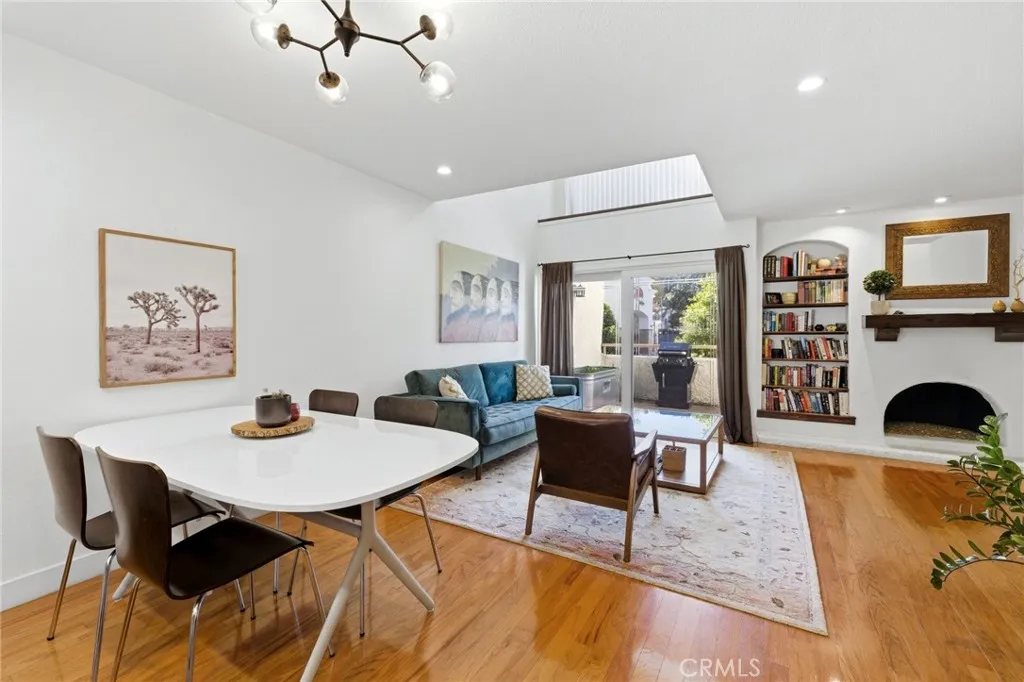 10926 Bluffside, Studio City, CA 91604 - Photo 4 of 27, Studio City, CA