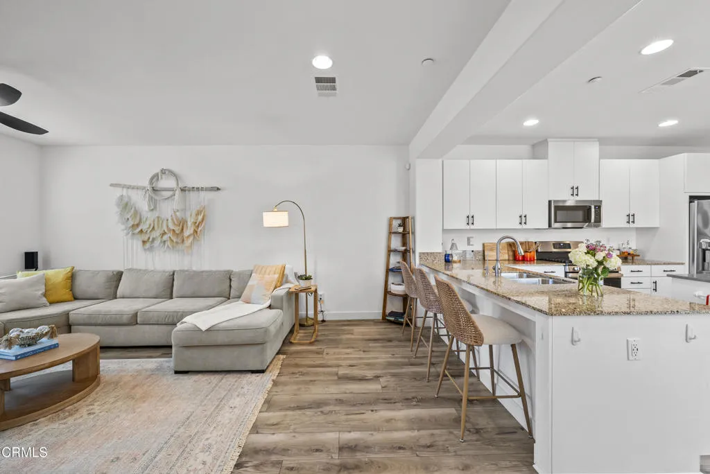 731 Forest Park Boulevard, Oxnard, CA 93036 - Photo 2 of 43, Oxnard, CA