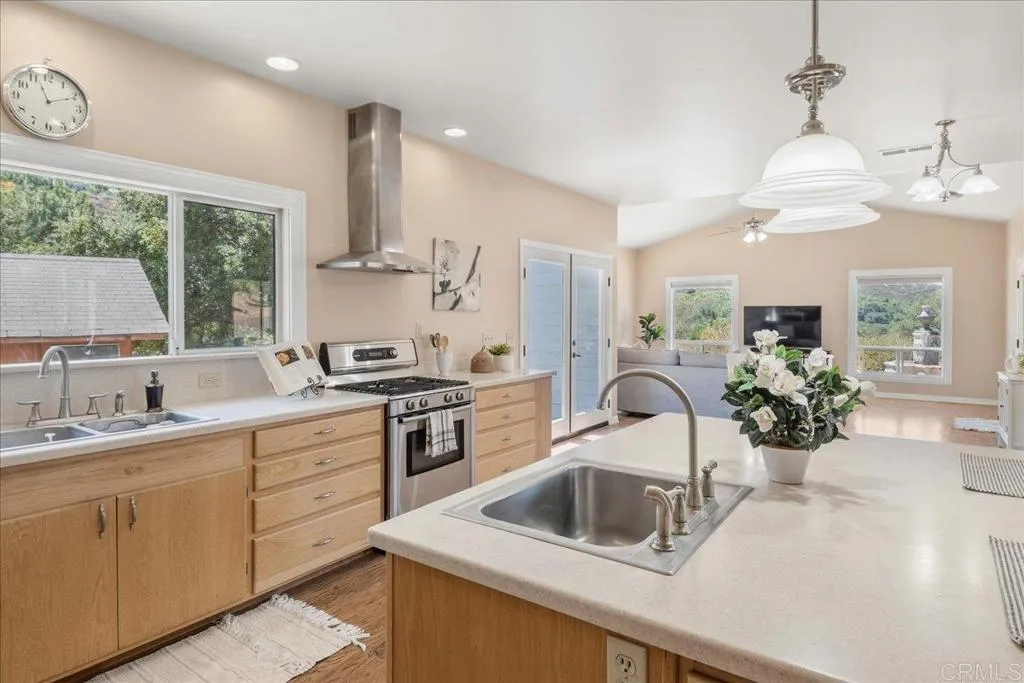 Photo #12: PTP2604863 Listing: Photo #12