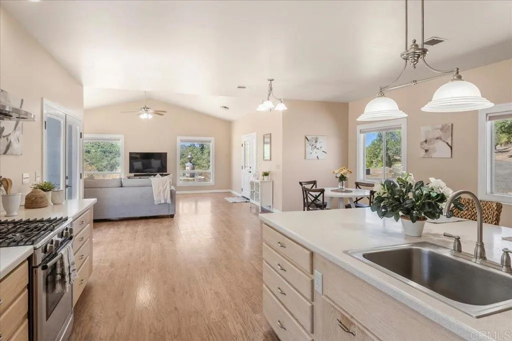 Photo #11: PTP2604863 Listing: Photo #11