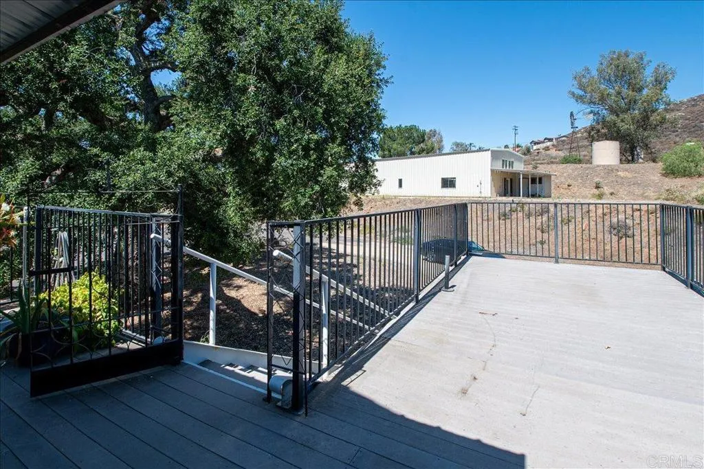 https://cdn.realtyfeed.com/cdn/127/306753516/53a7651e4ec4d0513990444264bfa3ca.webp