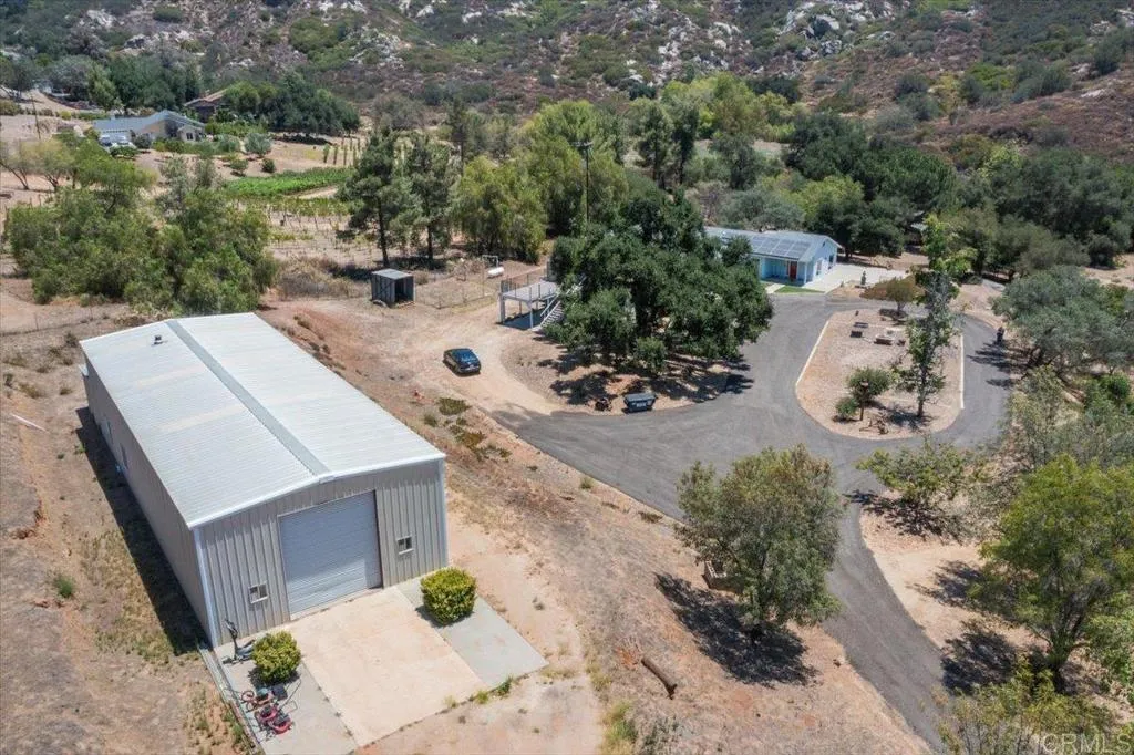 20899 Black Canyon Road, Ramona, CA 92065 - Photo 2 of 50, Ramona, CA
