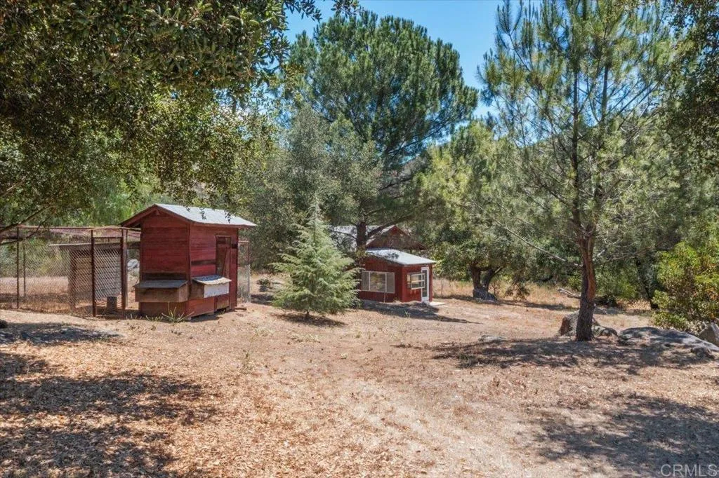 https://cdn.realtyfeed.com/cdn/127/306753516/8ccf36dffb0ff9db2dc52af013c40da2.webp