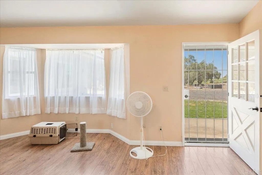 https://cdn.realtyfeed.com/cdn/127/306753516/a6986361a71e401c269348b4f4c27486.webp