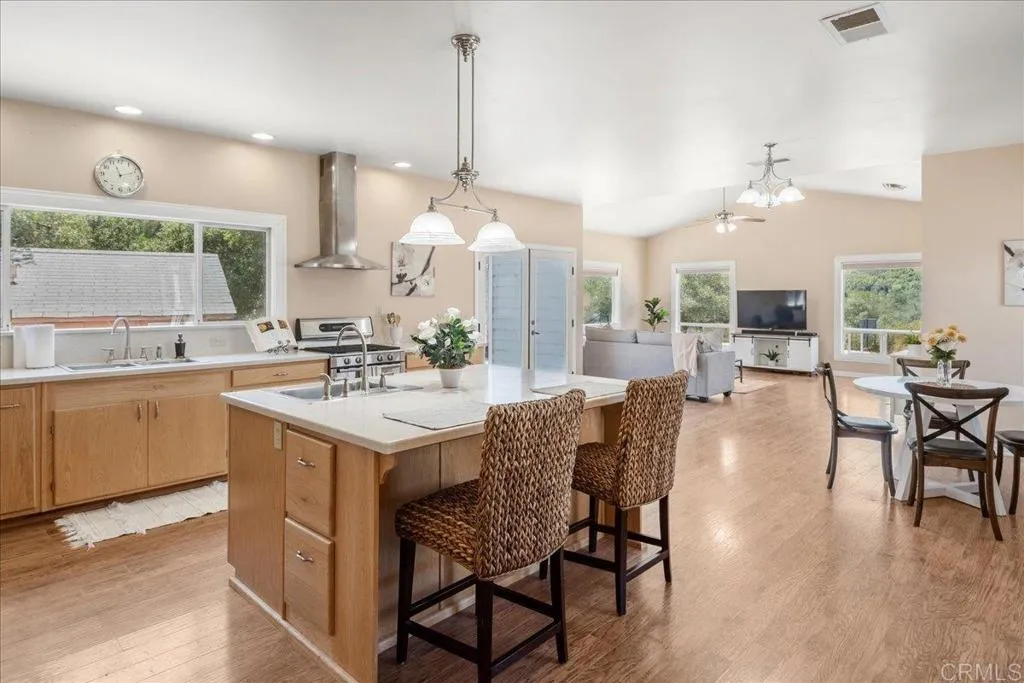 Photo #10: PTP2604863 Listing: Photo #10