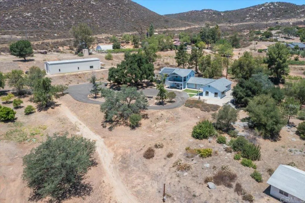 https://cdn.realtyfeed.com/cdn/127/306753516/d4f3ce6402dbfa6ed50f9412a26f00c3.webp