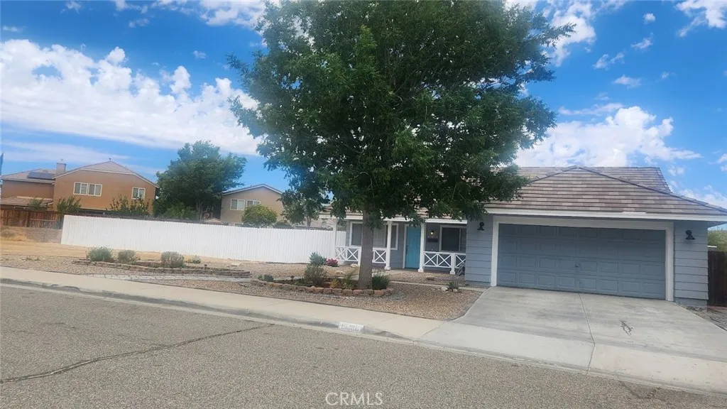 15430 Amber Pointe, Victorville, CA 92394 - Main photo, Victorville, CA