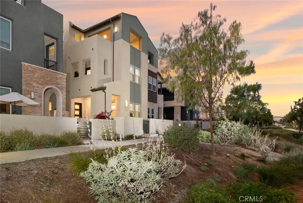 327 Baluster, Irvine, CA 92618 - Main photo, Irvine, CA