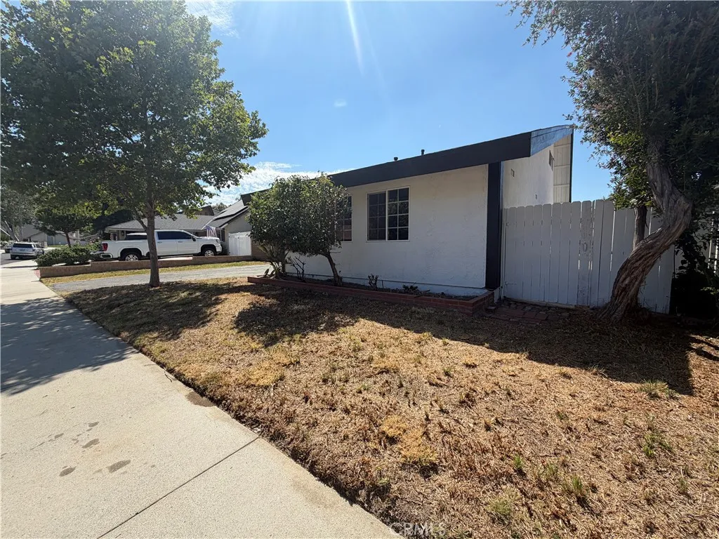23767 Via Helina, Valencia, CA 91355 - Photo 3 of 50, Valencia, CA