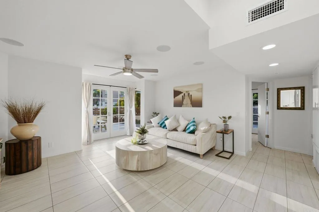 https://cdn.realtyfeed.com/cdn/127/306753544/24268a420a42533b22d23d53a40c798a.webp