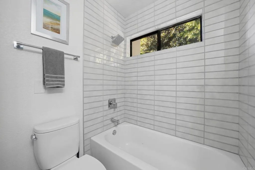 https://cdn.realtyfeed.com/cdn/127/306753544/3fe40ae52640b4d7325ac6f150ae1fed.webp