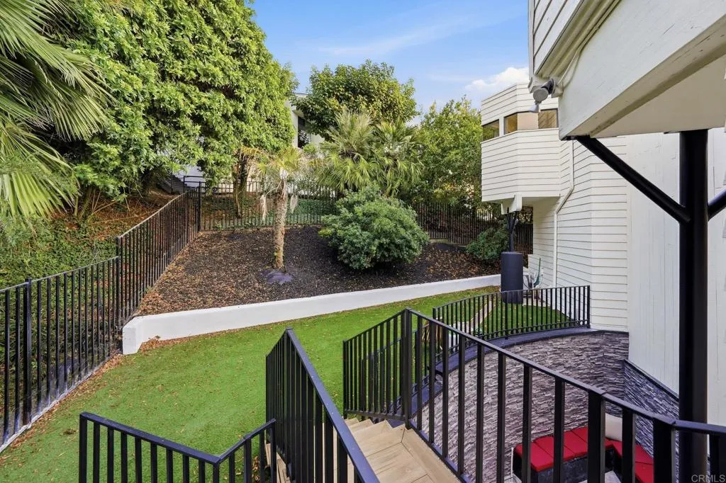 https://cdn.realtyfeed.com/cdn/127/306753544/5c88eac34a0fe9b7dbb035c32775df1e.webp