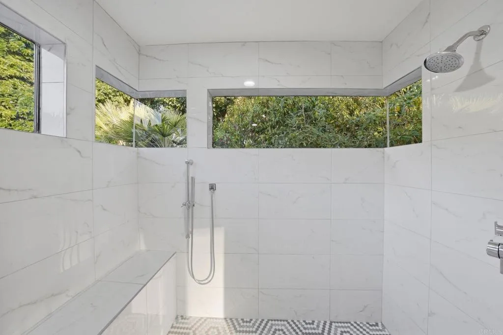 https://cdn.realtyfeed.com/cdn/127/306753544/62e9644f351ab565d74f527f0b6264a0.webp