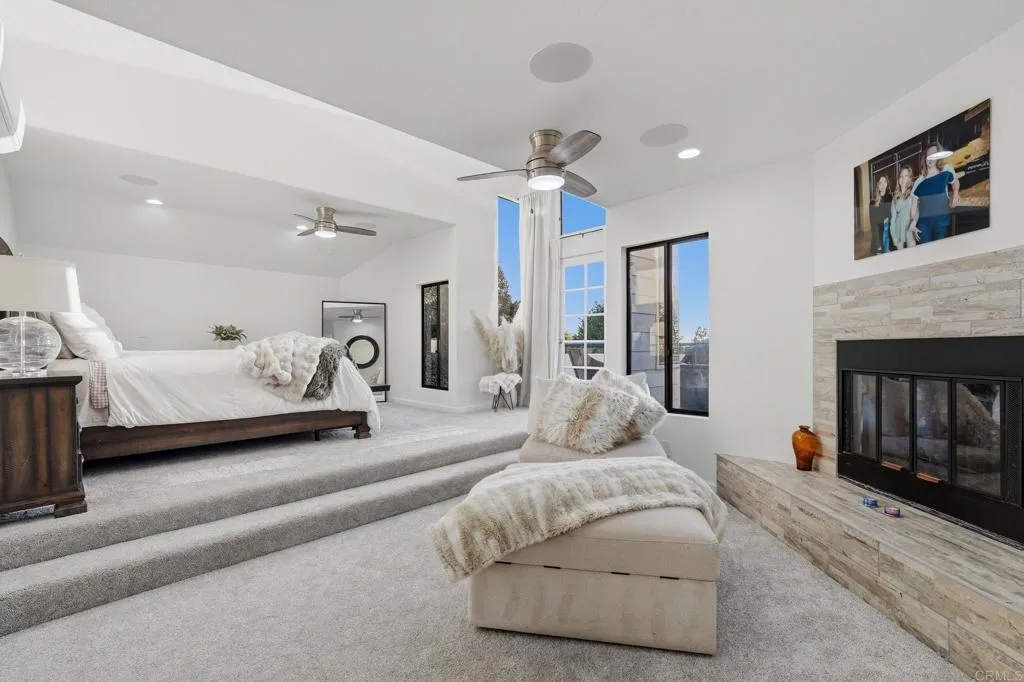 https://cdn.realtyfeed.com/cdn/127/306753544/932e609a9bf2eb6889af004043bf69b9.webp