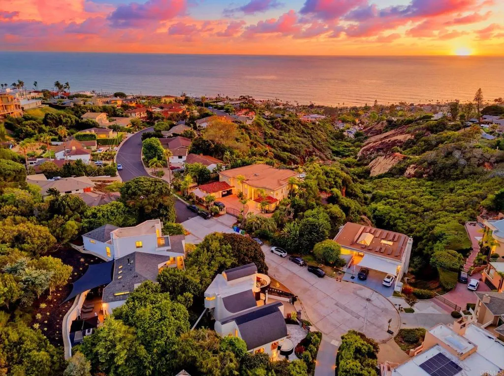 https://cdn.realtyfeed.com/cdn/127/306753544/b5c3410d2cd6868178716426b536be9e.webp