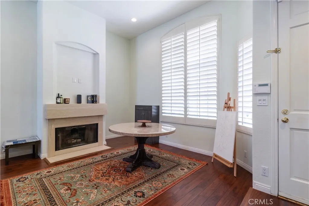 813 N Martel Avenue Unit 2, Los Angeles, CA 90046 - Photo 5 of 24, Los Angeles, CA