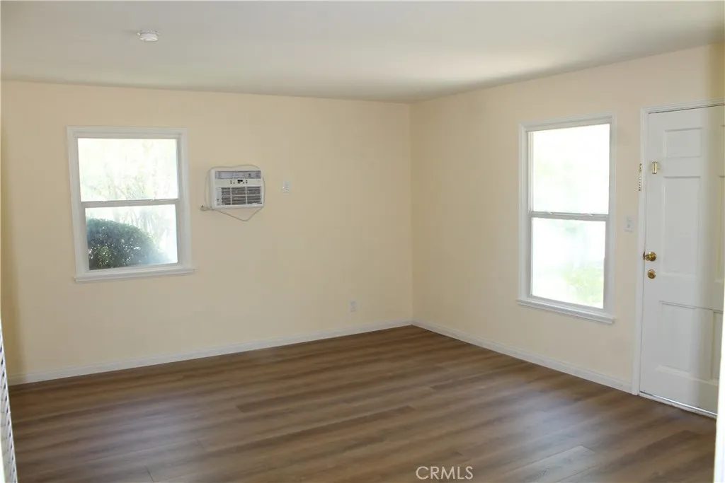 1613 W Victory Boulevard, Burbank, CA 91506 - Photo 2 of 9, Burbank, CA