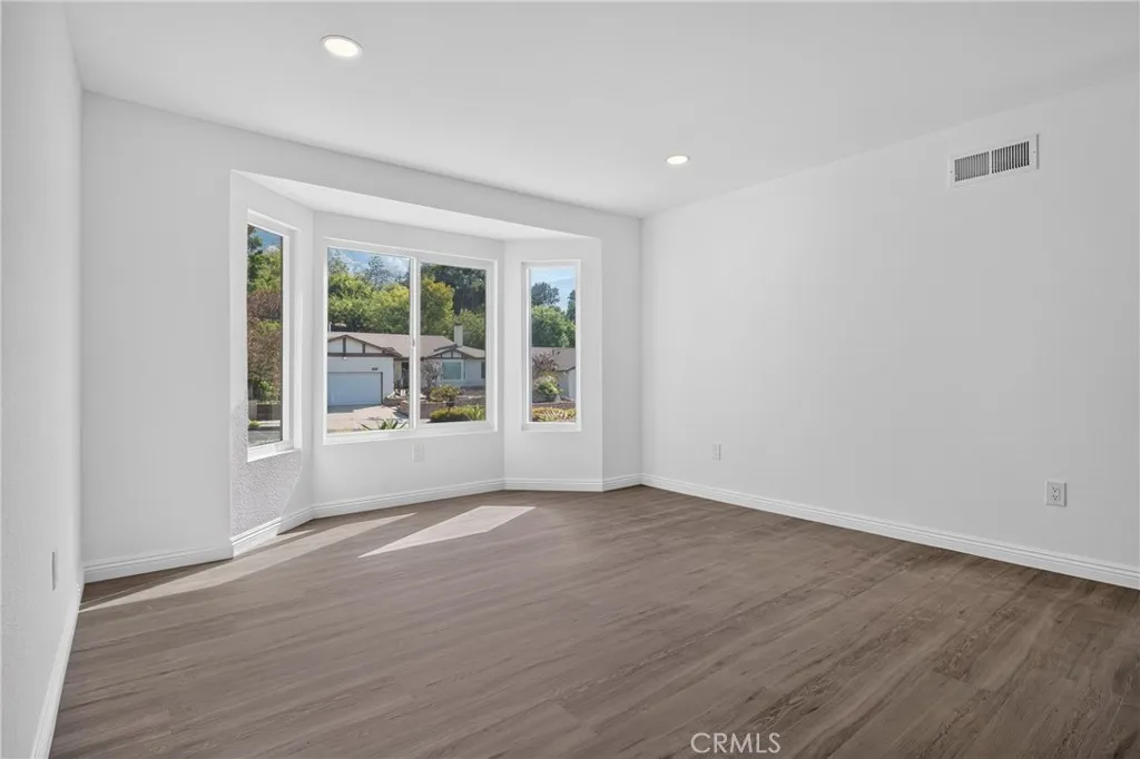 13877 Shablow Avenue, Sylmar, CA 91342 - Photo 5 of 38, Sylmar, CA